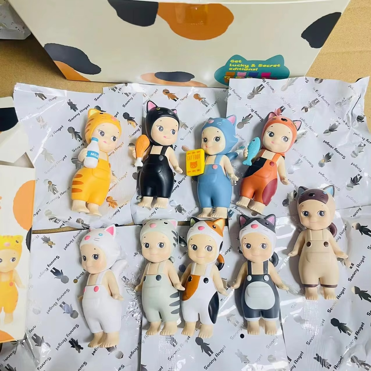 S Angel Blind Box Cat Life Serise Mini Cat Action Figures Toys Ornaments Dolls