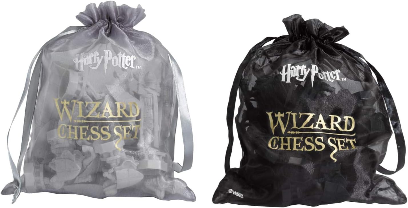 The Noble Collection - Wizard Chess Set